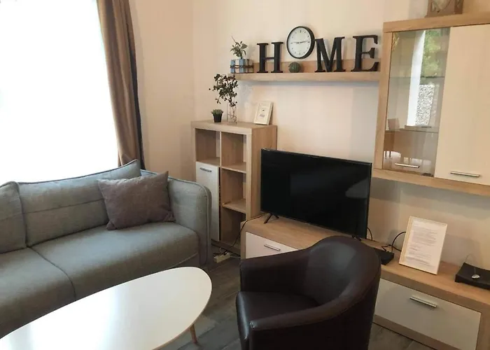 Lido Nappali + 3 Halo Apartament